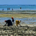 WUBU ilijumuika na wananchi wanaoishi pembeni ya eneo tengefu